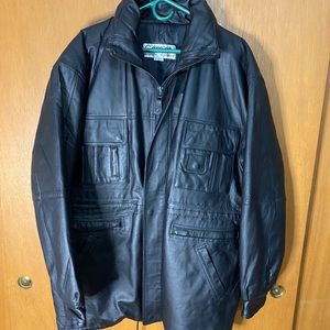 Men’s vintage leather jacket
